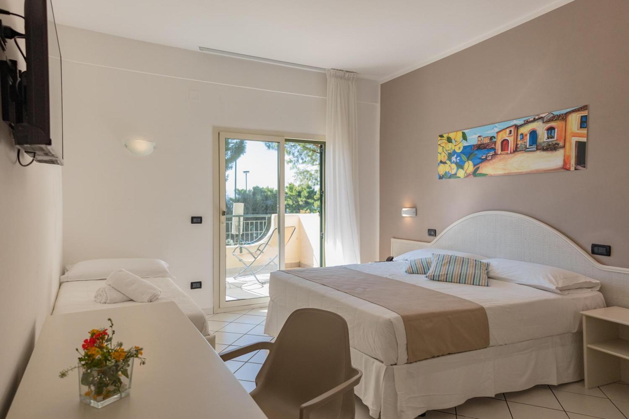 Cdshotels Terrasini - Citta Del Mare エクステリア 写真
