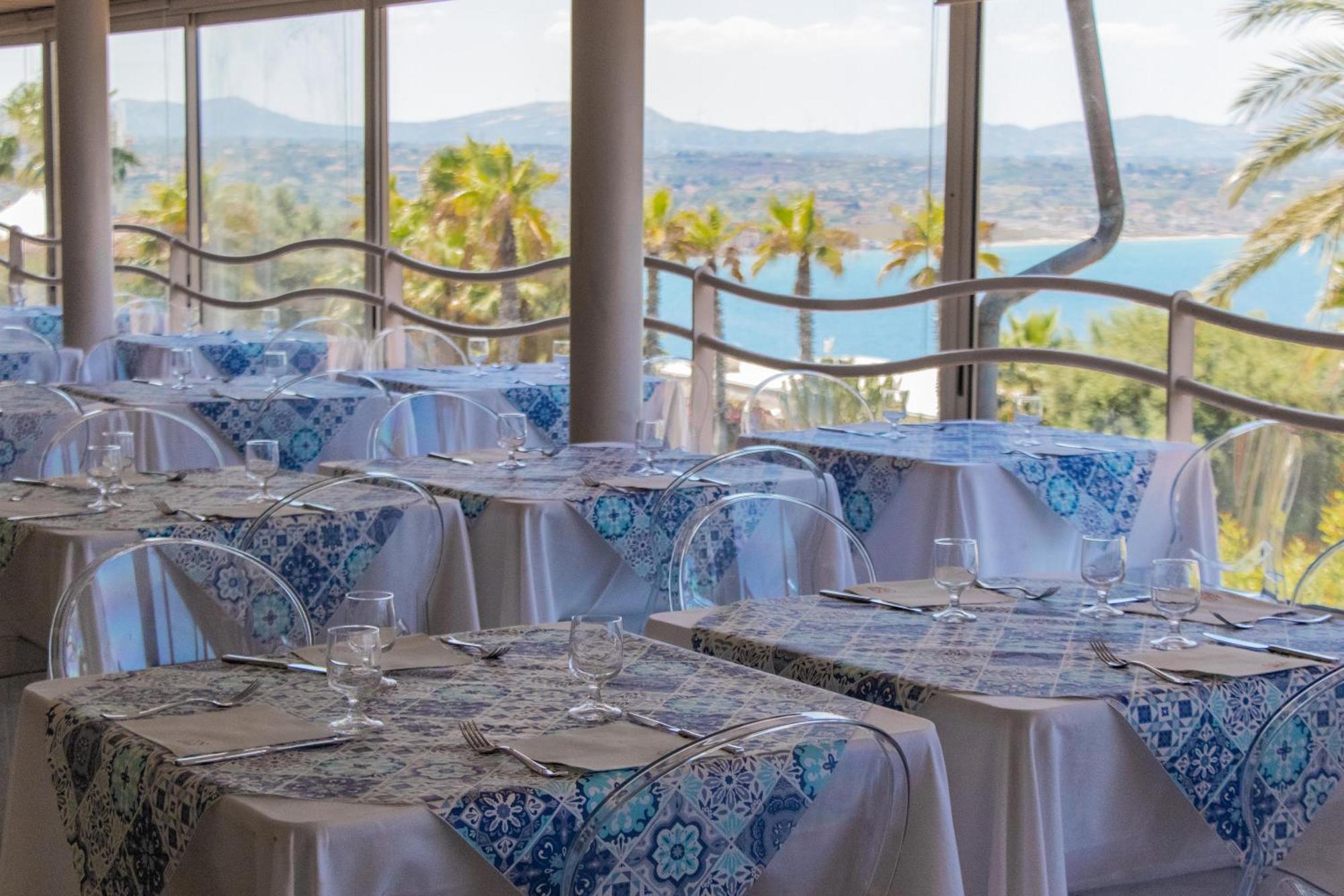 Cdshotels Terrasini - Citta Del Mare エクステリア 写真